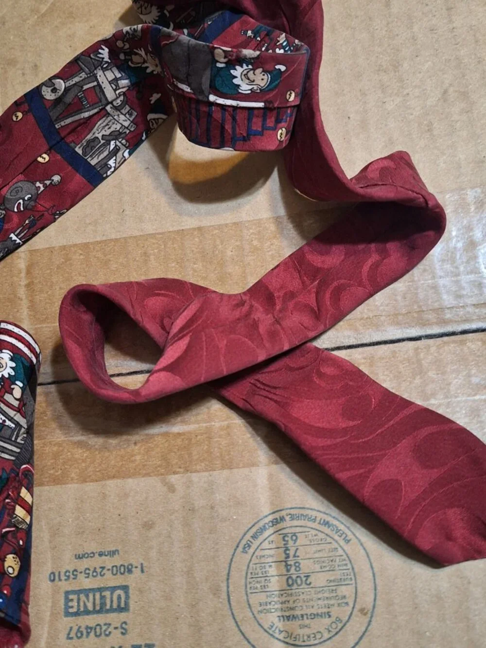 stuart hughes elf tie